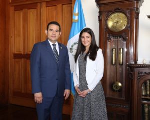 Presidente de Guatemala el Señor Jimmy Morales con Rosa Maria Paya
